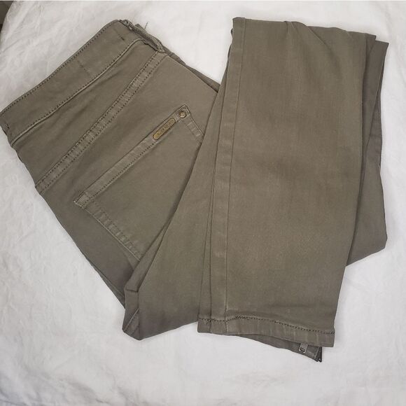 Green Skinny Denim Pants - Picture 3 of 10